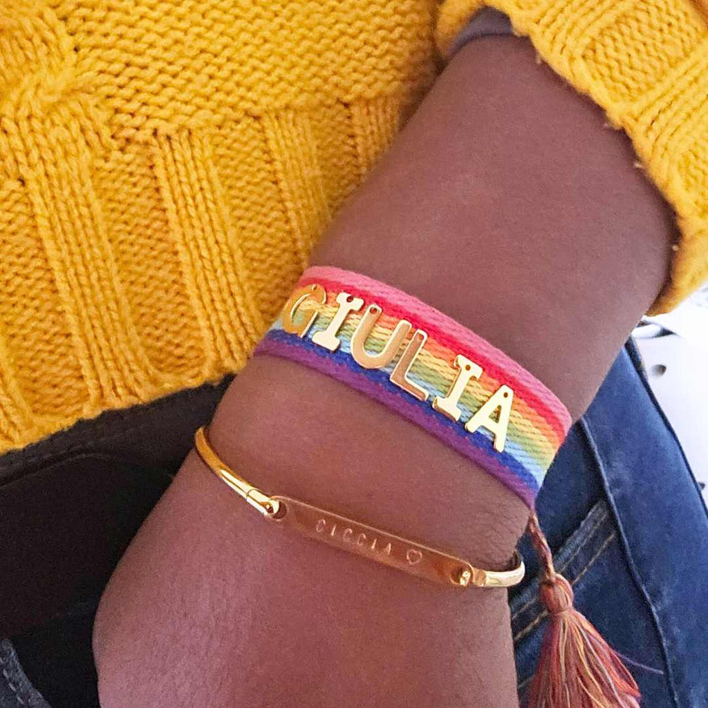 Bracciale arcobaleno, multucolor, lgtb, in filo con borla personalizzato con nome colore oro, Yennyslau Store, idea regalo per lei e per lui