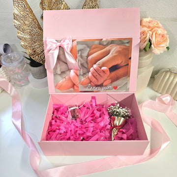 scatola regalo colore rosa personalizzata con foto, fiocco