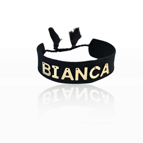 bracciale in filo colore nero personalizzato con nome colore oro, idea regalo per donna, yennyslau store