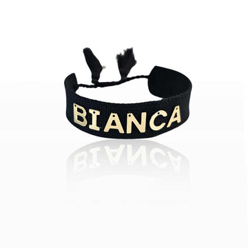 bracciale in filo colore nero personalizzato con nome colore oro, idea regalo per donna, yennyslau store