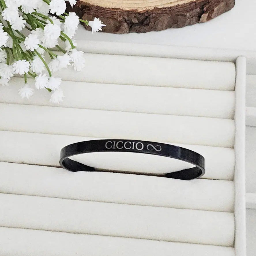 Bracciale in acciaio inox color nero personalizzato con nome, data, frase, testo. Regalo personalizzato per uomo pero ogni occasione: Festa del Papà, compleanno, anniversario,  San Valentino, Natale. Regalo elegante.