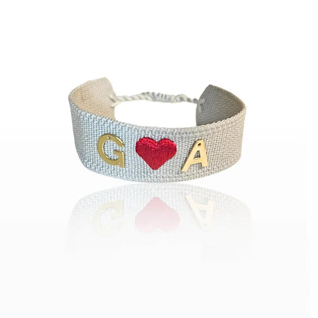 Bracciale Filo Beige con Cuore Rosso Ricamato - Iniziali gioiello personalizzato - Yennyslau Store