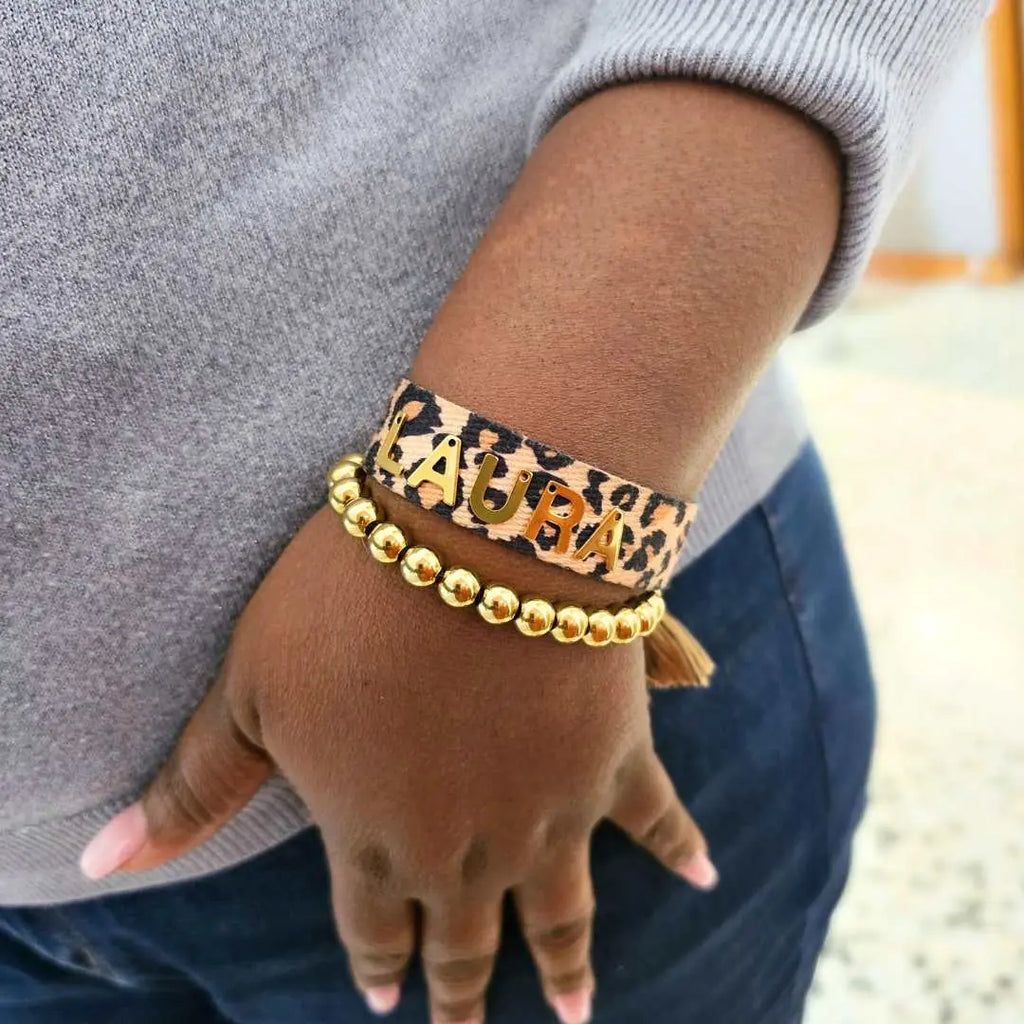 bracciale sfere elasticizzato in acciaio inox colore oro. Regalo elegante donna uomo. Regalo compleanno, anniversario, San Valentino, Natale. Perfetto per qualsiasi outfits.
