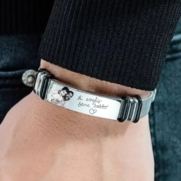 bracciale in acciaio inox argento per uomo personalizzato con foto e dedica manoscritta. Regalo personalizzato per ogni occasione. Anniversario, San Valentino, Festa del Papà, Natale.  Regalo