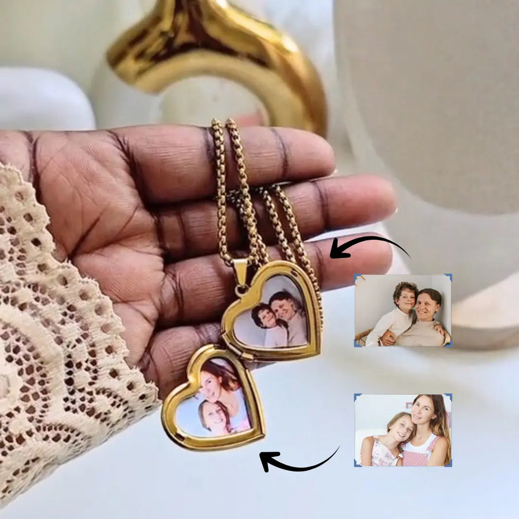 collana in acciaio inox color oro personalizzata con foto. Regalo personalizzato per donna per ogni occasione. Festa della Mamma, Anniversario, compleanno, San Valentino, Natale. Regalo elegante.