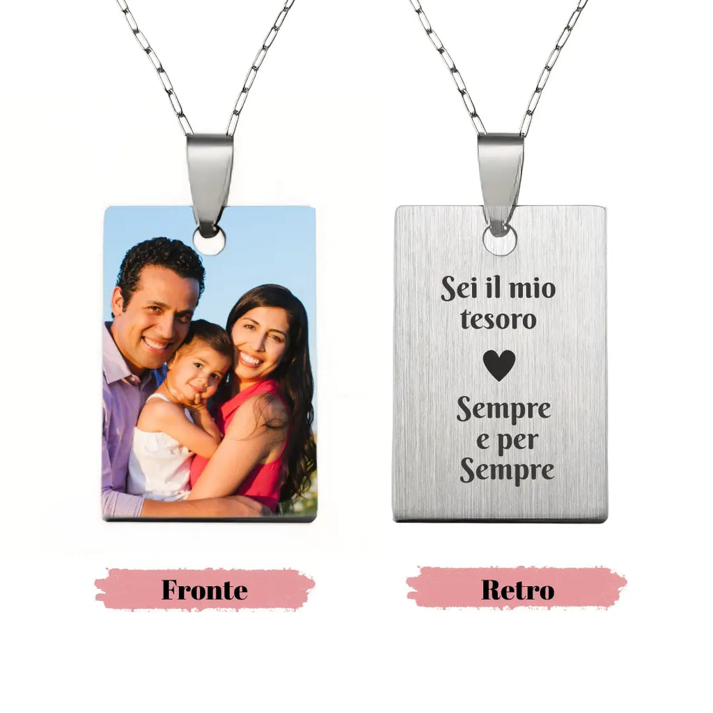 Collana cuadrata in acciaio inox colore argento personalizzata con foto vera e retro testo. Regalo personalizzato per qualsiasi occasione, per ricordare a chi non c'è più, anniversario, compleanno, Festa della Mamma, Festa del Papà, San Valentino, Natale. Inciso su entrambi i lati. Regalo elegante