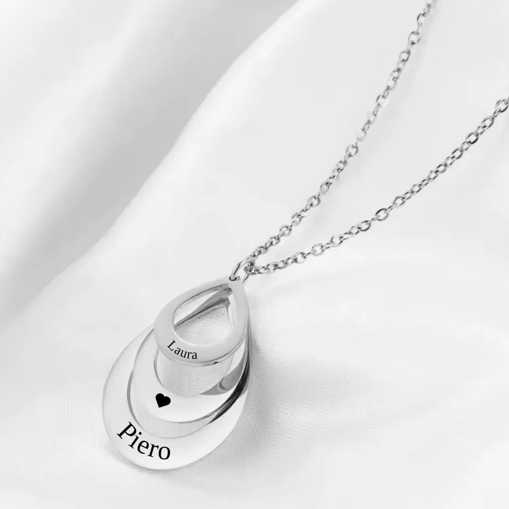 collana in acciaio inox color argento stile goccia personalizzata con nome. Regalo personalizzato per donna per ogni occasione. Compleanno, Festa della Mamma, Anniversario, Natale. Regalo elegante.