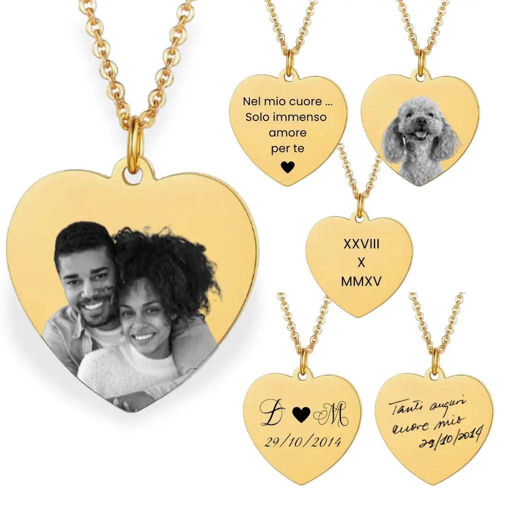 Collana in acciaio inox colore oro con ciondolo a cuore persoanlizzata con foto incisa a laser, dedica manoscritta, inizlai, testo. Regalo personalizzato per donna per ogni occasione. Compleanno, Festa della Mamma, San Valentino, Anniversario, Natale.