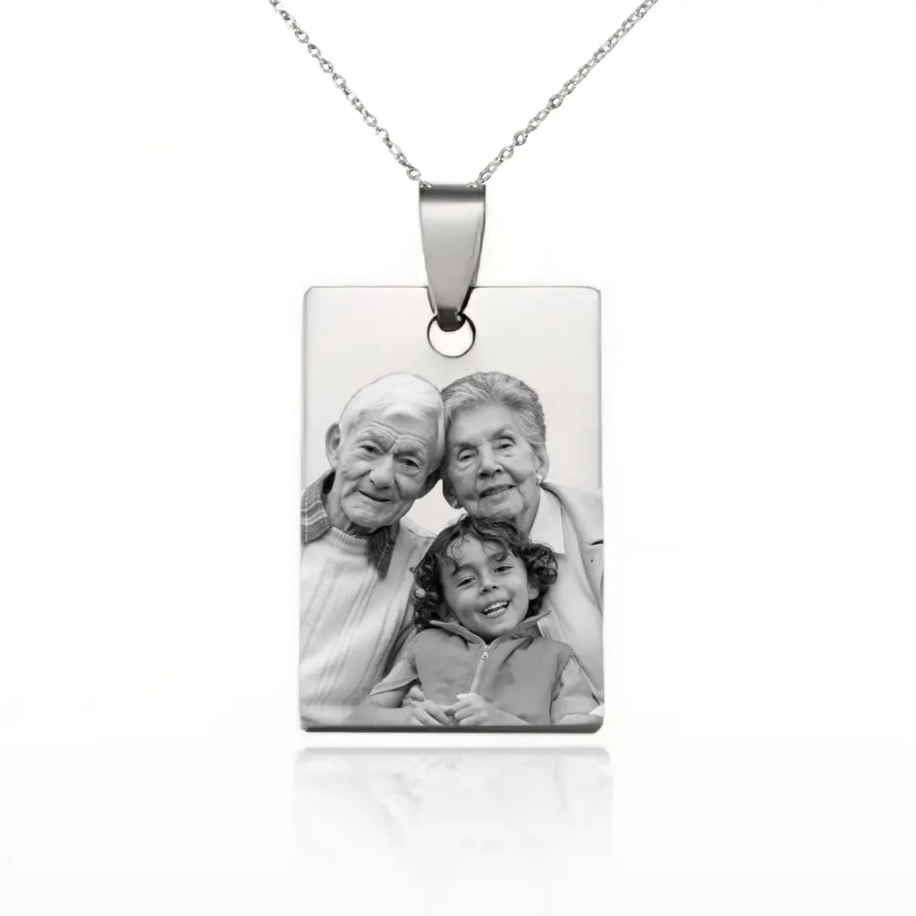 collana in acciaio inox colore argento personalizzata con foto e dedica manoscritta. regalo per la festa dei nonni, complenanno, ogni occasione.