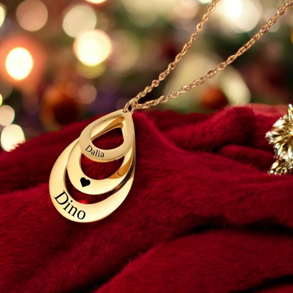 collana in acciaio inox color oro personalizzata con nomi. Regalo personalizzato per Natale.